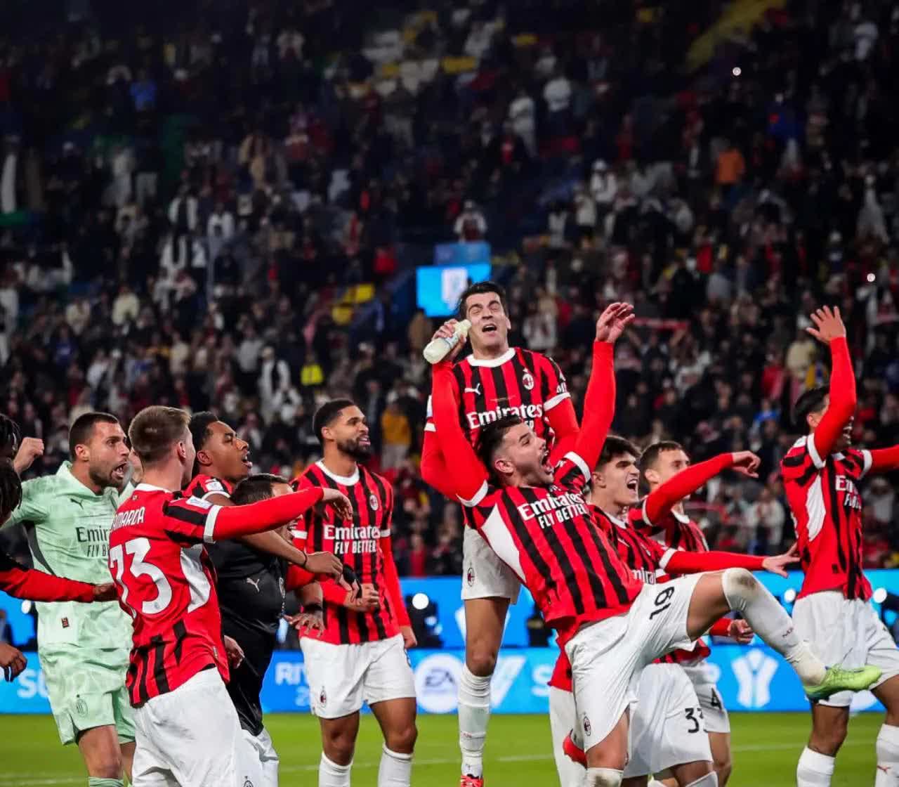 -AC米兰中场连传帮球队获胜，展现团队默契