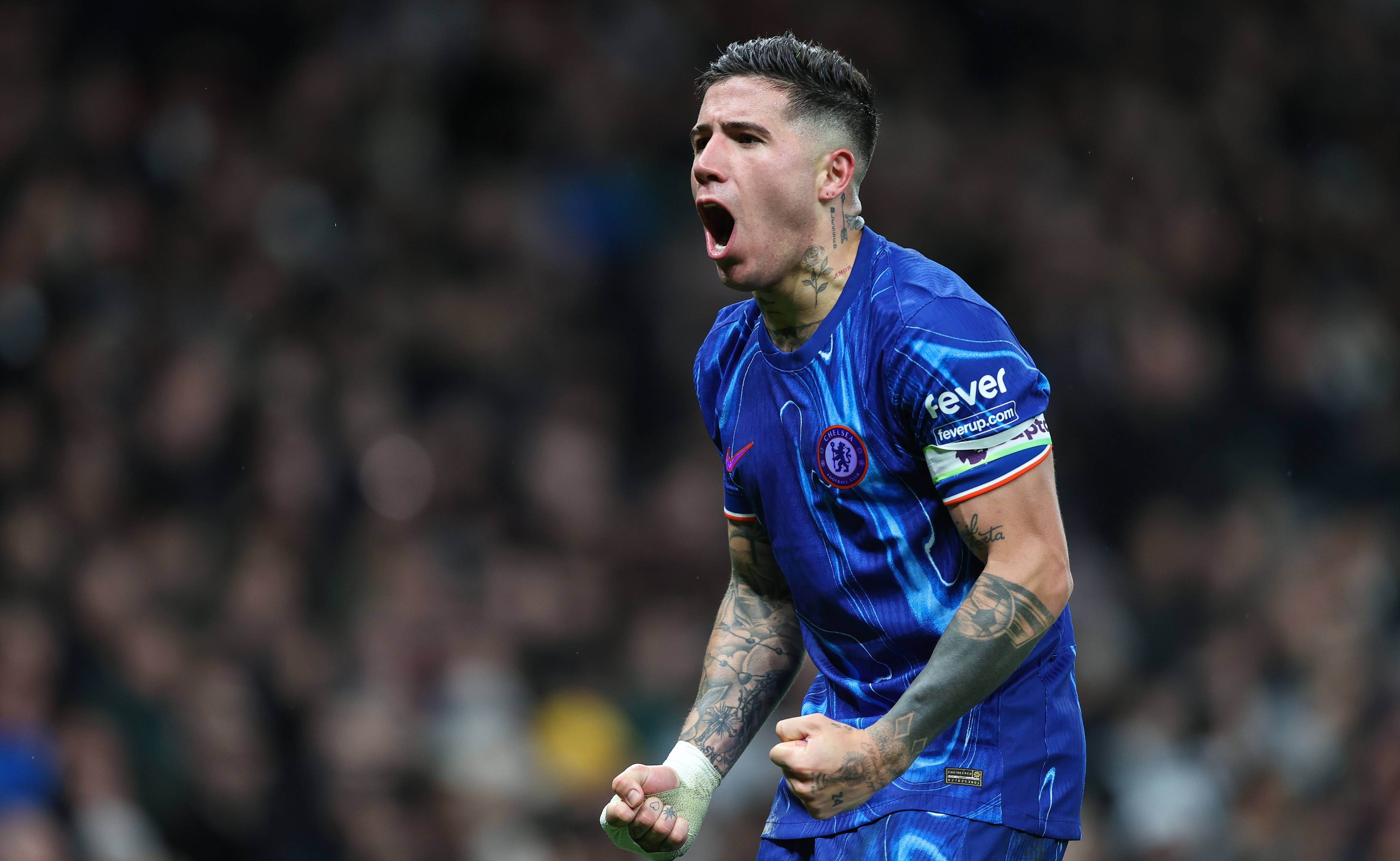 切尔西队表现突出，轻松过关晋级