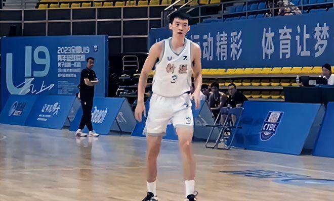 明日之星:利兹联青年队获重要胜利 明日之星:利兹联青年队获重要胜利