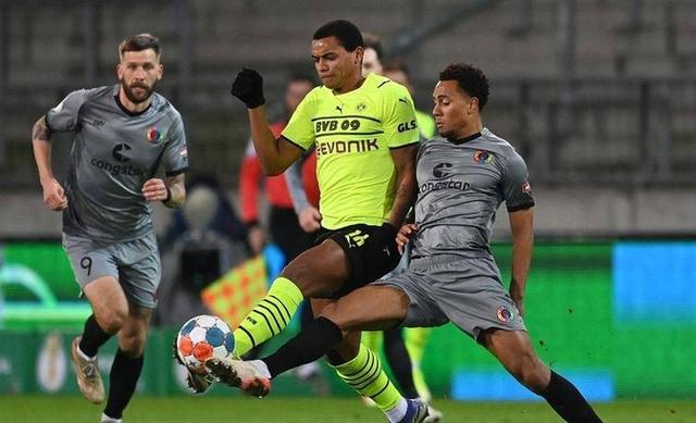 九游体育app下载-关于北美女子足球联赛竞争激烈，实力均衡对决的信息