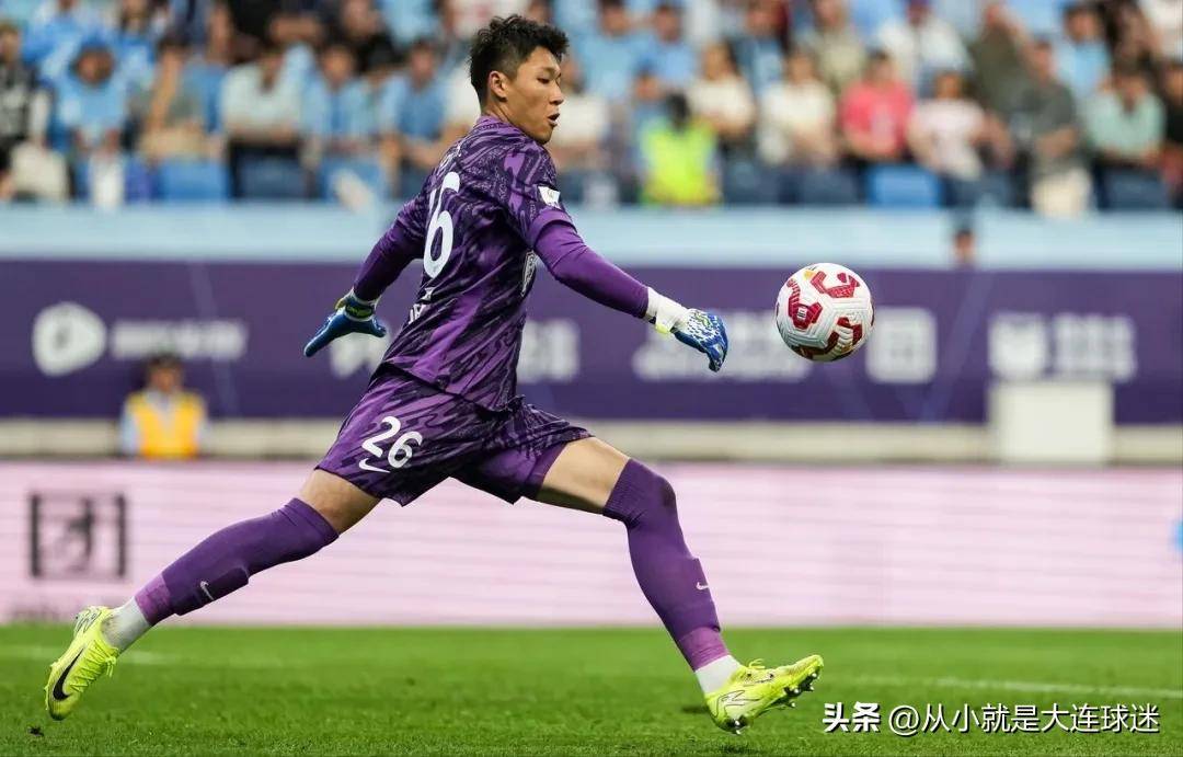 大连队遭遇对手强势反扑，遗憾失利