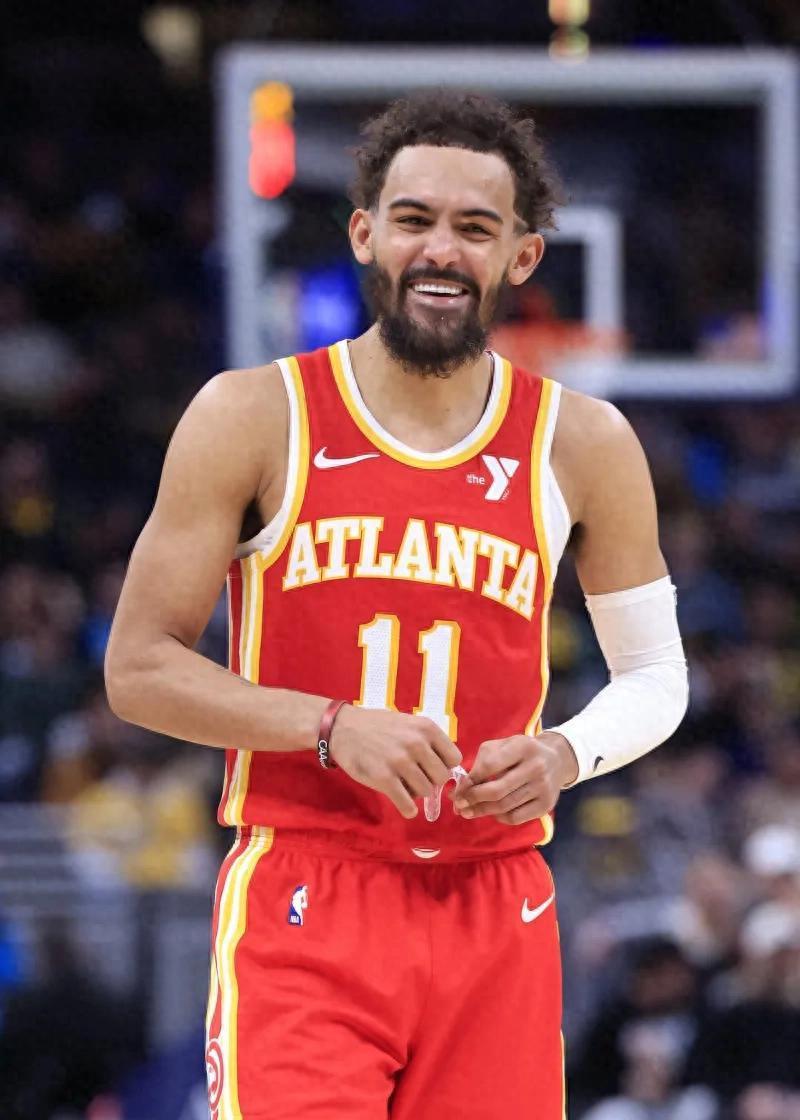 -老鹰队晋级季后赛，特雷杨夺得赛场一战