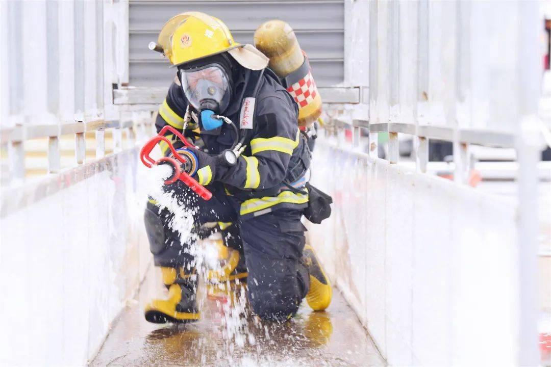 九游体育app下载-泰国游泳好手勇创佳绩，让人称赞