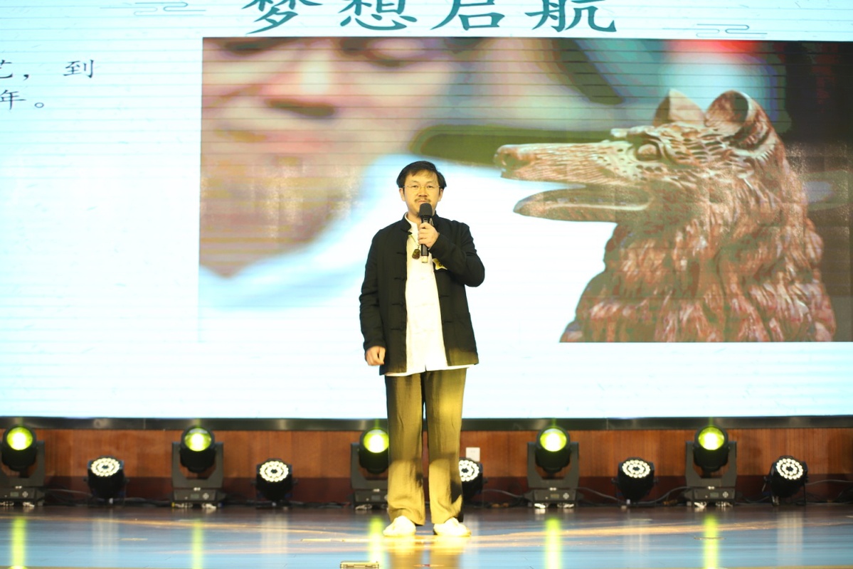 激烈角逐背后的故事感人至深