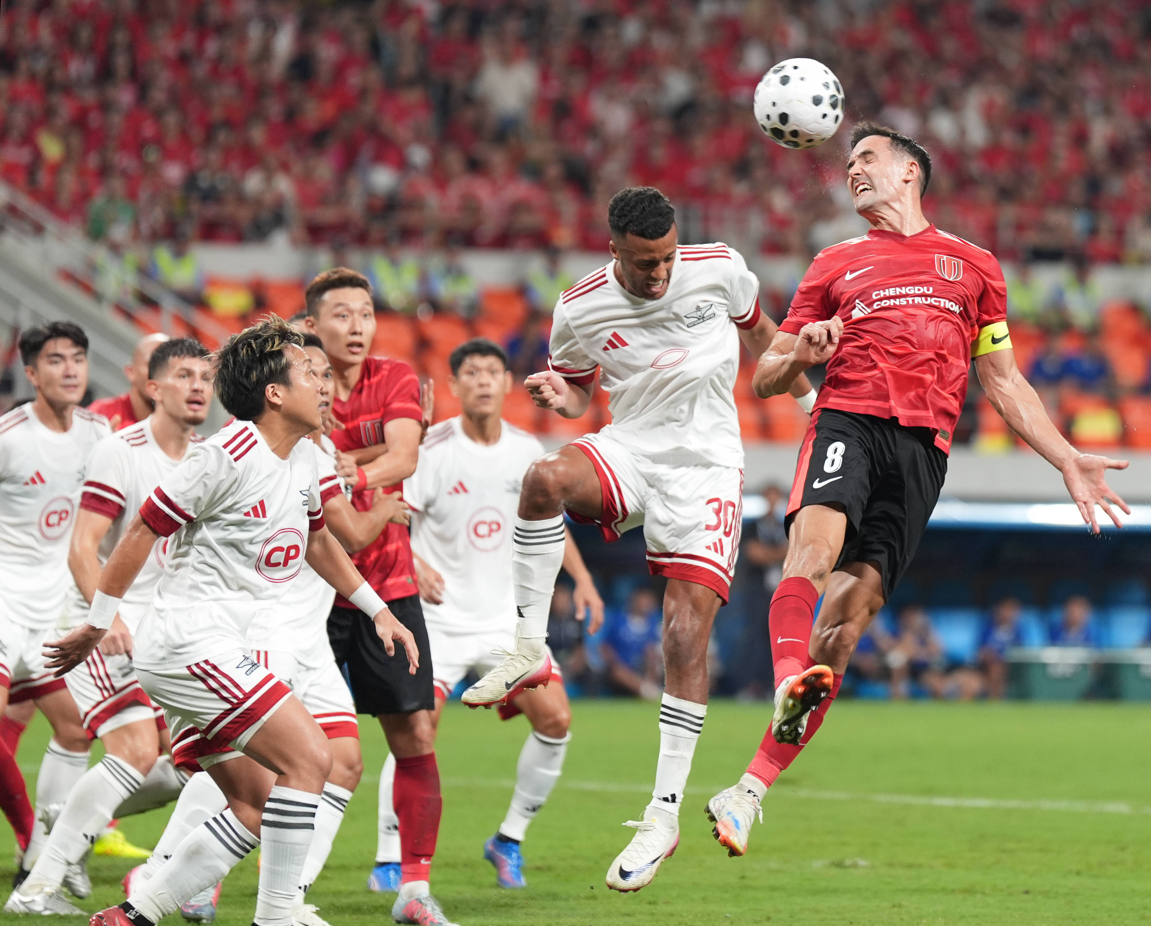 九游体育在线-球队在最新比赛中击败强劲对手